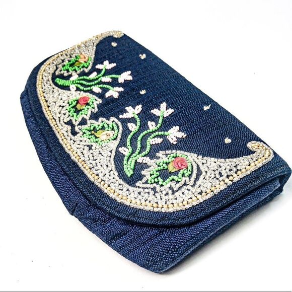 Vintage Souré Beaded Floral Handbag - Picture 2 of 8